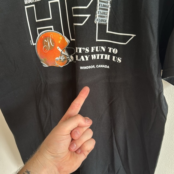 Vintage Hooters Football T-Shirt / XL / 2006 / New - Picture 8 of 8